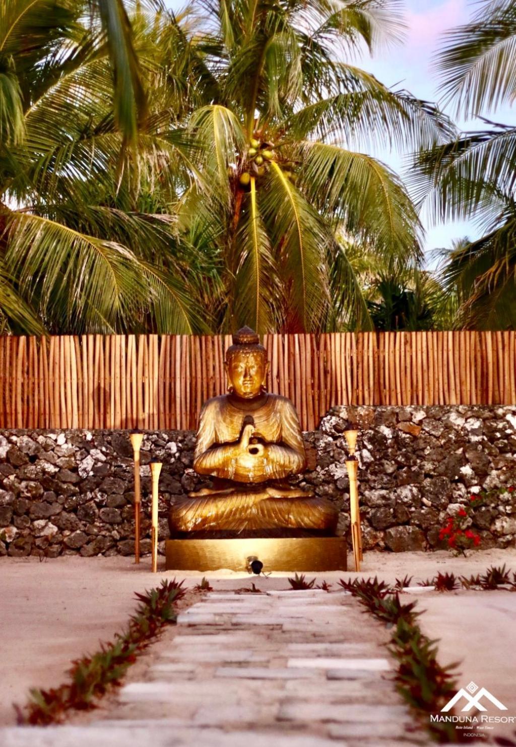 Manduna Resort Nembrala Exterior photo