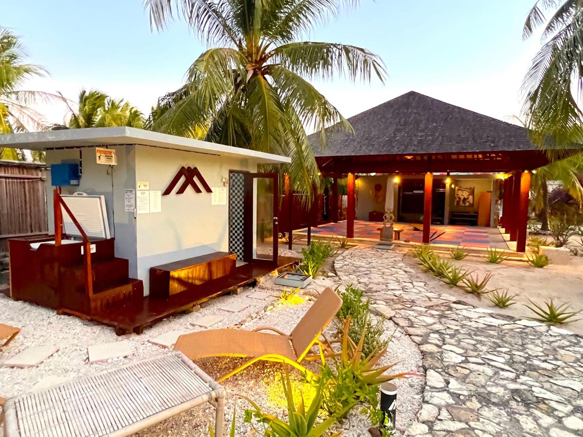 Manduna Resort Nembrala Exterior photo