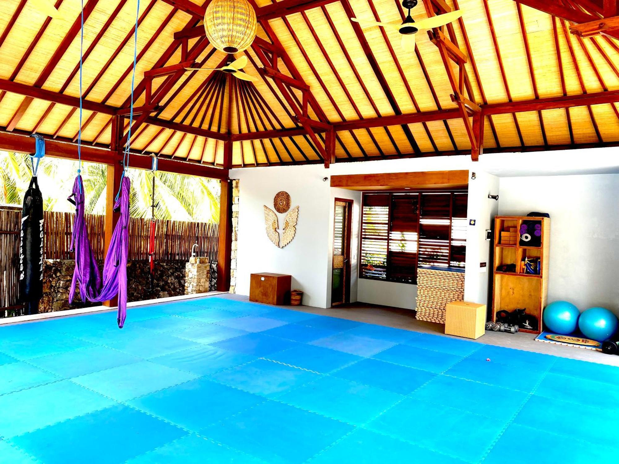 Manduna Resort Nembrala Exterior photo
