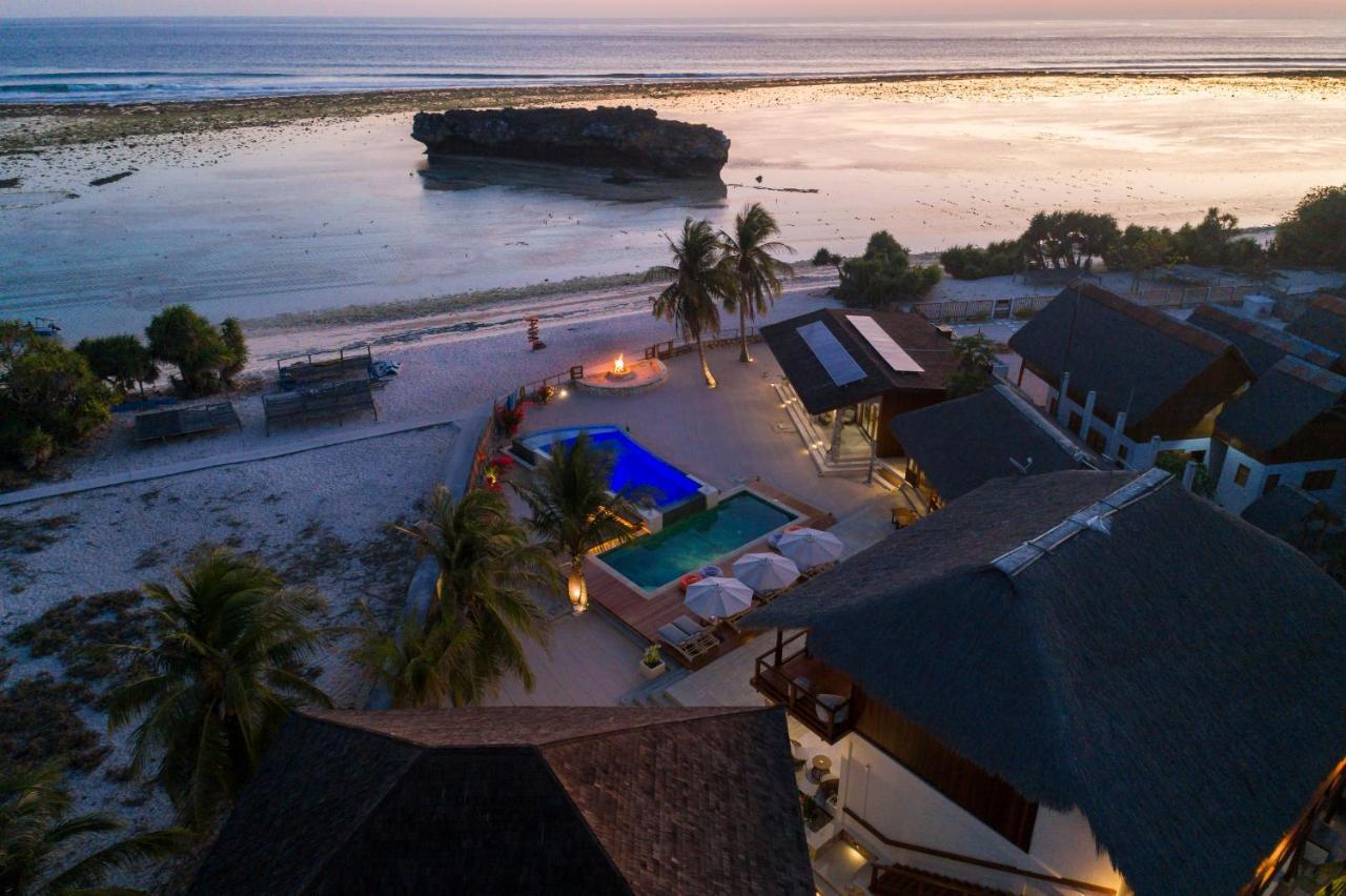 Manduna Resort Nembrala Exterior photo